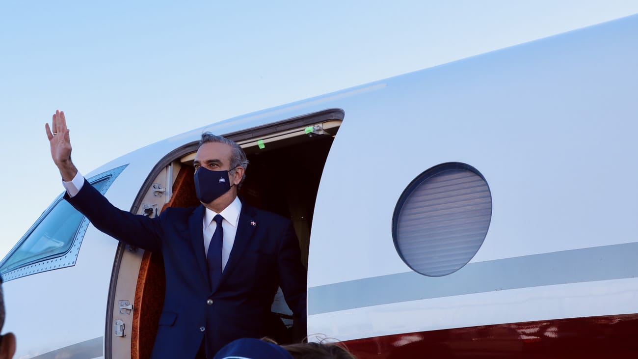 Presidente Luis Abinader viaja a Madrid, estará en FITUR 2022
