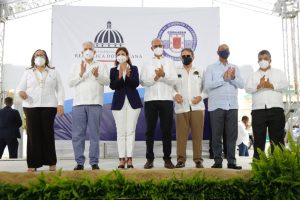Gobierno inicia cuatro importantes obras en Santiago