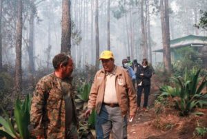 Medio Ambiente controla incendios en Parque Nacional Sierra de Bahoruco