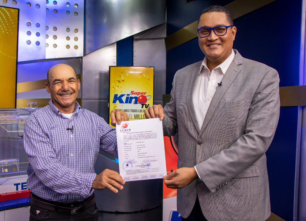 Super Kino TV entrega RD$ 25 millones al sr. Isael Bolivar Mordan