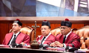 Tribunal Constitucional deja en estado de fallo cinco expedientes