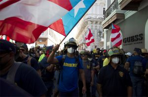 Bad Bunny expresa apoyo a protestas de empleados puertorriqueños