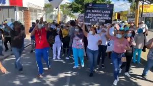 Enfermeras de SFM protestan en rechazo de cancelaciones