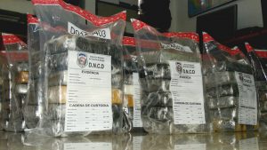 DNCD incautan 120 paquetes de cocaína en puerto de Haina Oriental