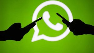 WhatsApp: cómo habilitar la “cámara secreta” y cuando utilizarla