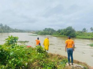 Defensa Civil responde a desastres por lluvias en zona norte del país