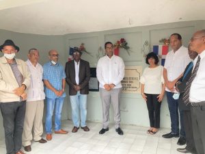 ACD San Cristóbal realiza homenaje a periodista Temístocles Metz