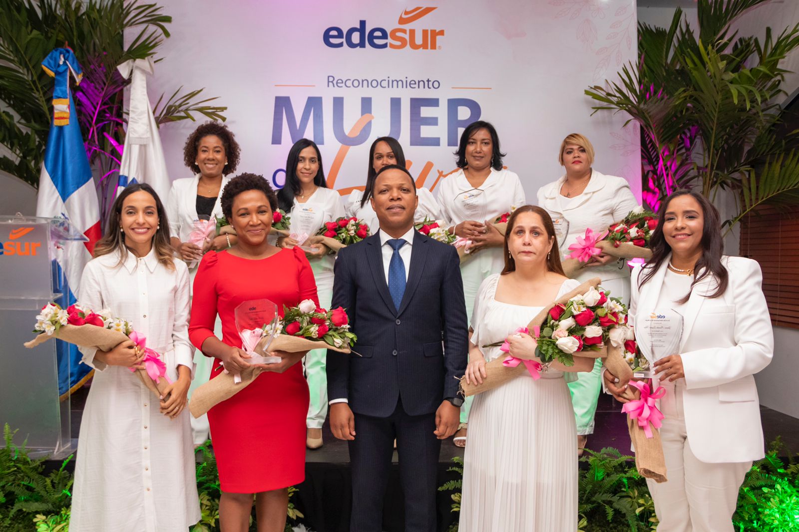 Edesur reconoce a Edith Febles, Marileidy Paulino y otras 8 mujeres