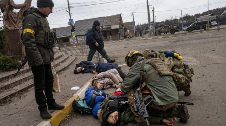 Familia ucraniana destruida por las bombas rusas