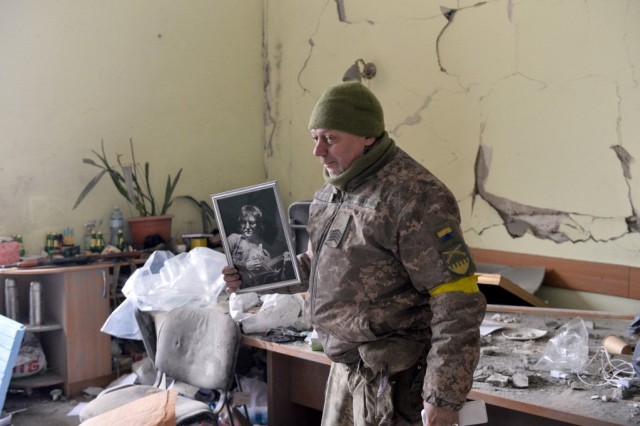 manual de supervivencia de guerra que siguen en Ucrania 
