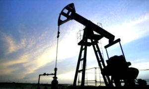 Petróleo de Texas sube un 7,1 % y se sitúa en 112,12 dólares el barril