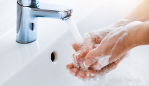 El continuo lavado de manos garantiza evitar infecciones en pacientes 