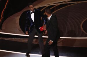 El Óscar, y la bofetada, de Will Smith marcan la gala de la normalidad