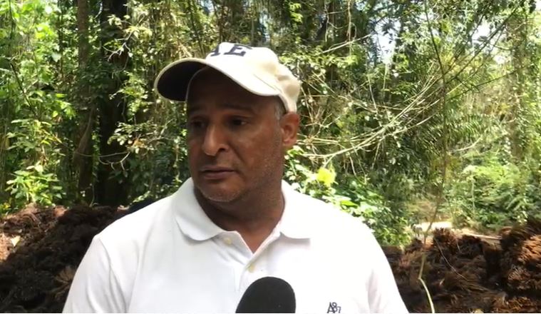 Alcalde denuncia empresa Inasca vierte desechos próximo a río