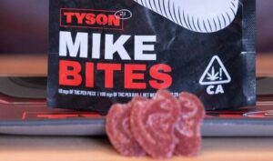 nuevos dulces de Mike Tyson son en forma de oreja mordida