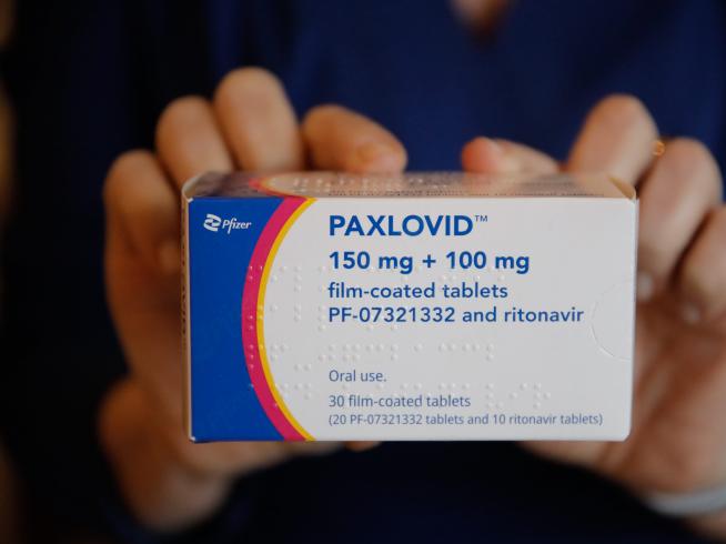 Brasil aprueba uso de medicamento Paxlovid contra el COVID-19