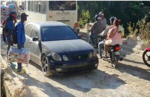 Reparación carretera Manoguayabo mantiene desesperados a residentes