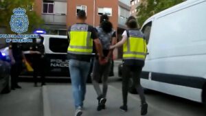 La Policía detuvo en Madrid a E.A.F, conocido como Copito, un exlíder de la banda juvenil Dominican Don’t Play (DDP) en una de las acciones preventivas que se realizan en varias zonas de la región