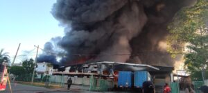 Incendio en Zona Franca SPM controlado bajo la coordinación del 9-1-1