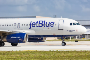 JetBlue en la mira de Pro Consumidor: inician investigación a aerolínea 