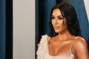 Kim Kardashian amenaza a ex manager de Ray J por video sexual