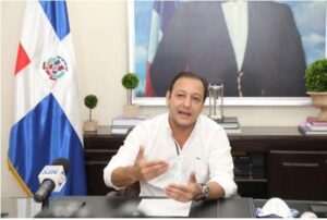 Abel Martínez llama a asumir compromiso para hacer las cosas bien por el país