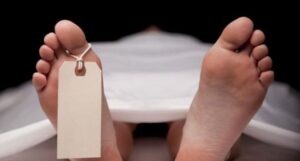 Mueren dos hombres por intoxicación alcohólica en Montecristi