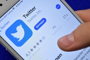 Rusia multa con 40,500 dólares a Twitter por contenido prohibido