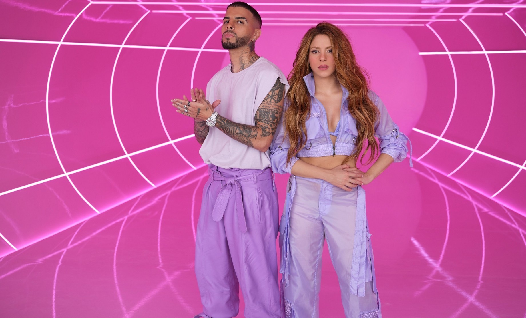 Shakira y Rauw Alejandro se unen en nuevo sencillo, "Te felicito"
