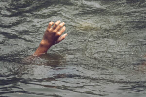 Niña de cuatro años muere ahogada en su residencia en Higüey