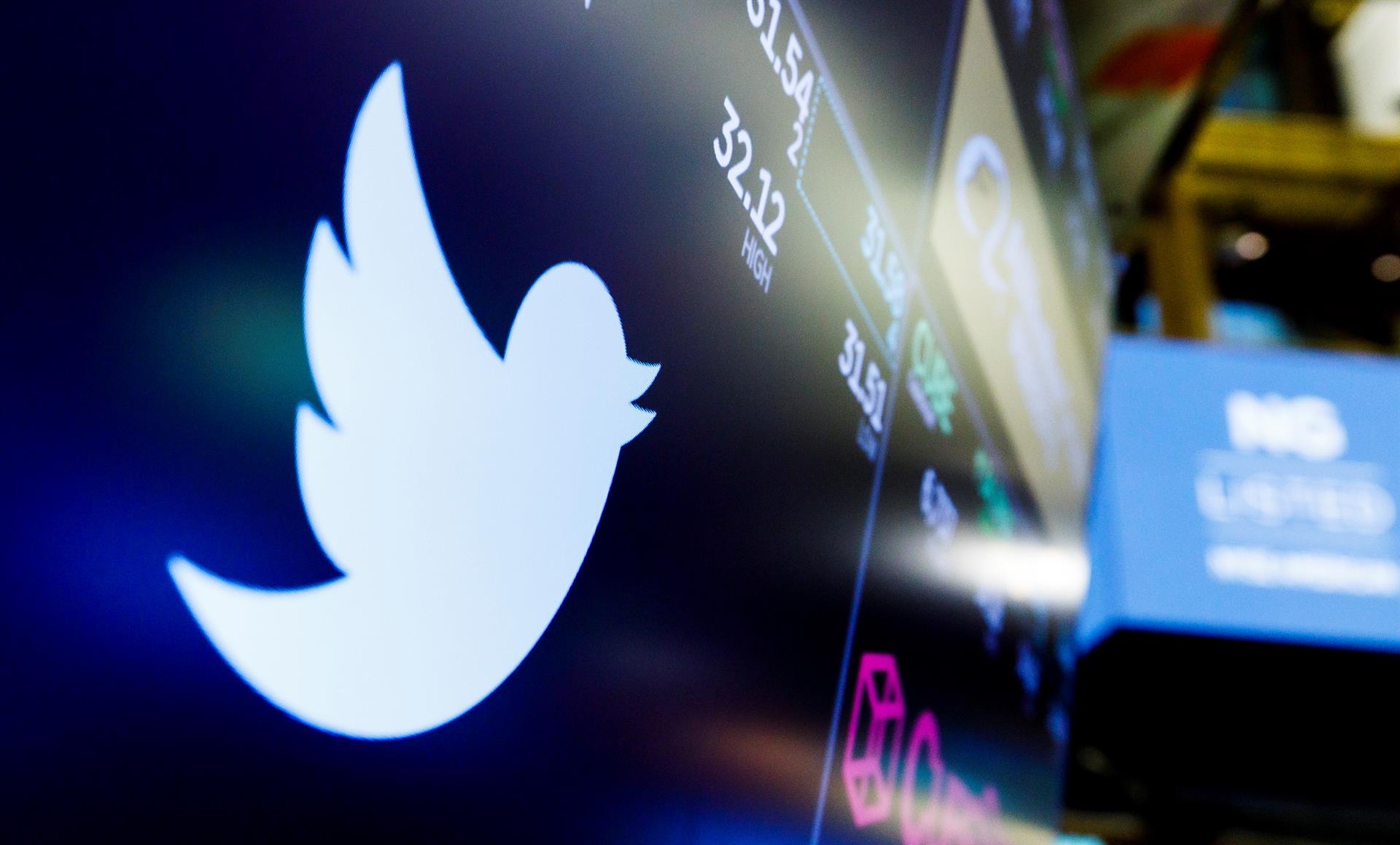 Twitter baja en Wall Street pese al creciente interés por su compra