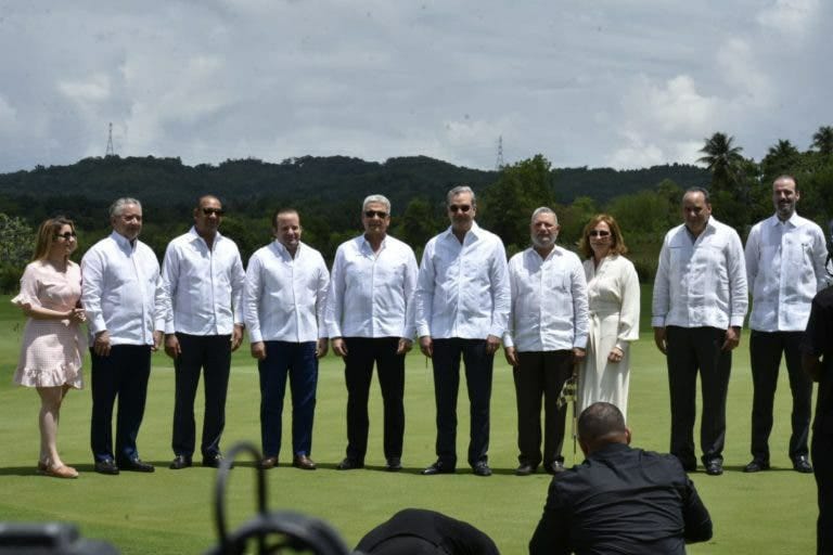 Presidente Abinader encabeza inauguración de Vistas Golf Country Club