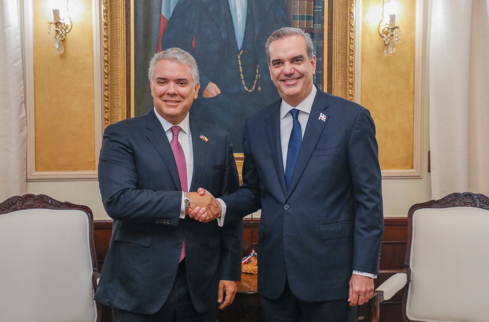 Presidente Abinader y homólogo colombiano firman varios acuerdos de desarrollo y reafirman lazos