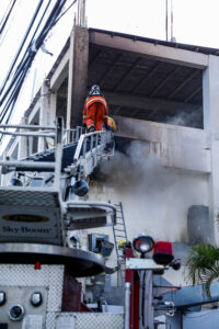 911 dirigió apoyo de respuesta para mitigar incendio Canal del Sol