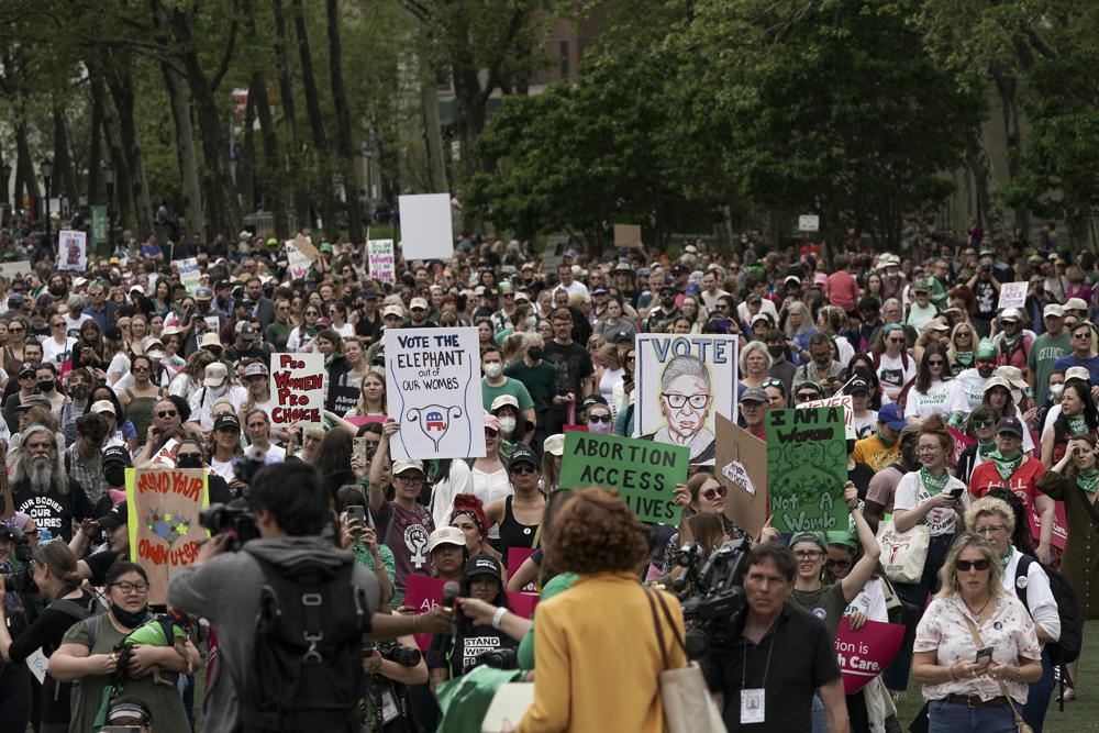 Miles marchan por derecho al aborto en Estados Unidos