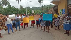 Comunitarios protestan en Samaná por ola de apagones