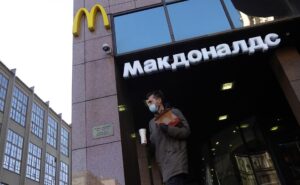 McDonald's anuncia su retirada definitiva de Rusia