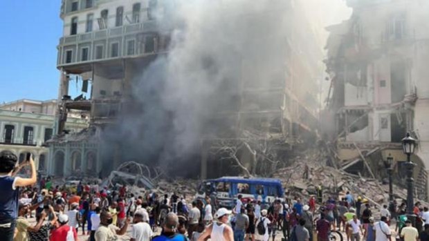 El lujoso hotel Saratoga se derrumba tras sufrir una explosión en La Habana