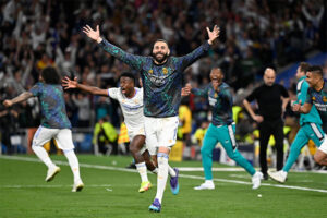 Rodrygo desde la banca y Karim Benzemá se convirtieron los héroes en un partido que le dio el regreso al Real Madrid a la final de la UEFA Champions League.