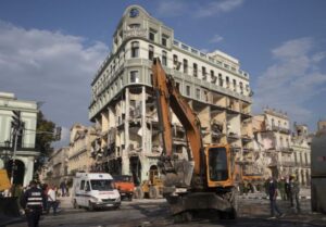Se elevan a 43 los muertos por la explosión en hotel de La Habana