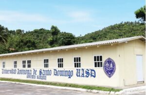Denuncian lleva dos años cerrado subcentro UASD en Samaná