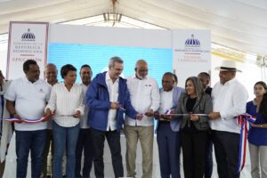 Gobierno inaugura centro educativo en Sabana Grande Boyá