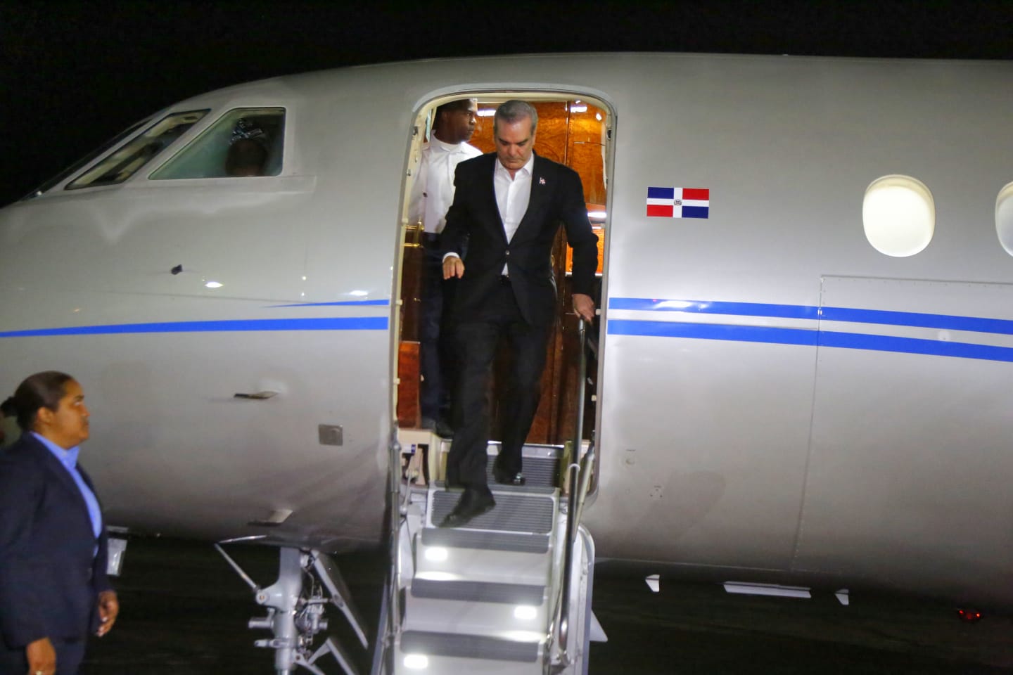 Presidente Abinader regresa al país tras asistir a toma de posesión de su par Rodrigo Chaves Robles
