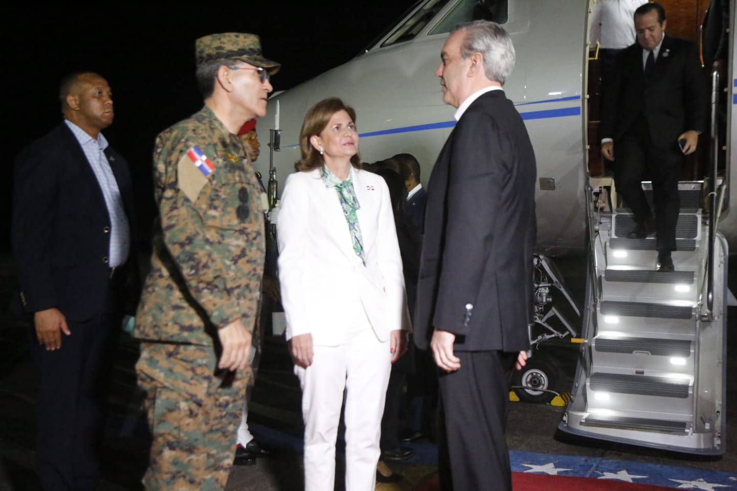 Presidente Abinader regresa al país tras asistir a toma de posesión de su par Rodrigo Chaves Robles