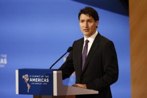 Trudeau: Todo mundo debería vivir una vida sin discriminación; haciendo referencia a las mujeres y el colectivo LGTBQ