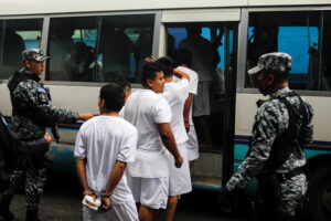 La ONU denuncia estado de emergencia en El Salvador aumenta la detención y la tortura