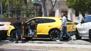 Hijo de Ben Affleck, de 10 años, choca Lamborghini de USD 200.000