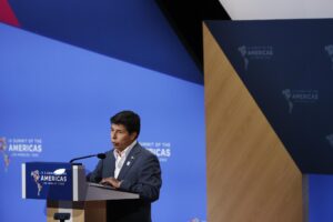 Abogado del presidente peruano pedirá en otros fueros que no sea investigado