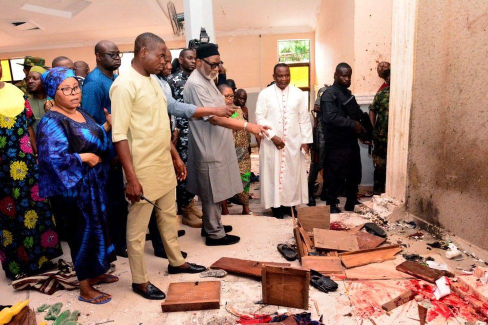 Ataque contra iglesia en Nigeria deja más de 20 muertos