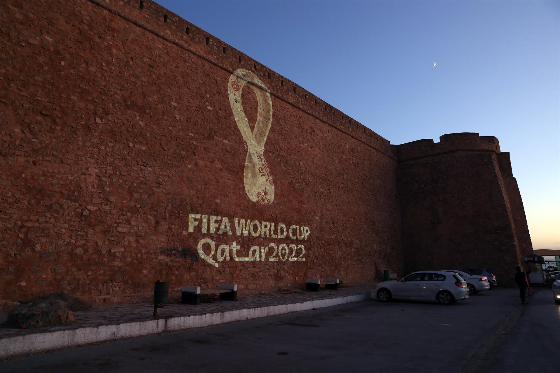 Catar prohíbe las imitaciones del logo del Mundial en matrículas de coches